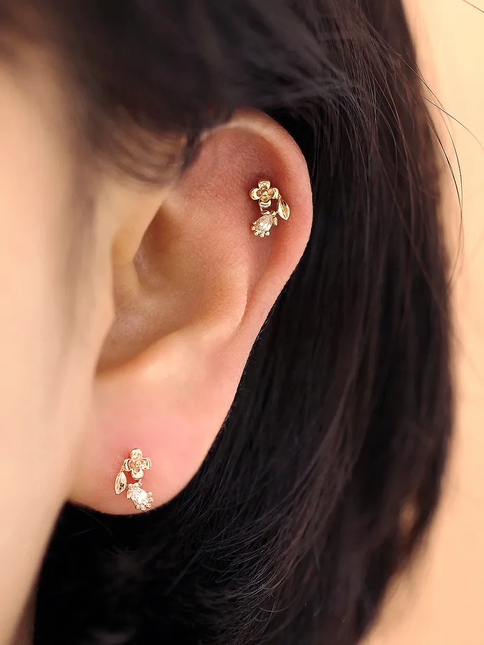 MinimalBijoux Earrings 14K gold Teardrop Flower Leaf cartilage earring 20g