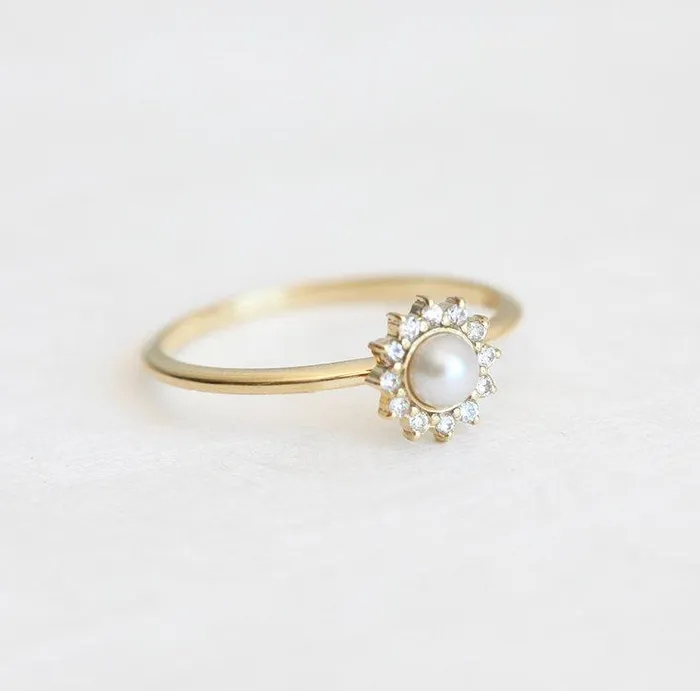 Capucinne Rings Jessie White Pearl Ring
