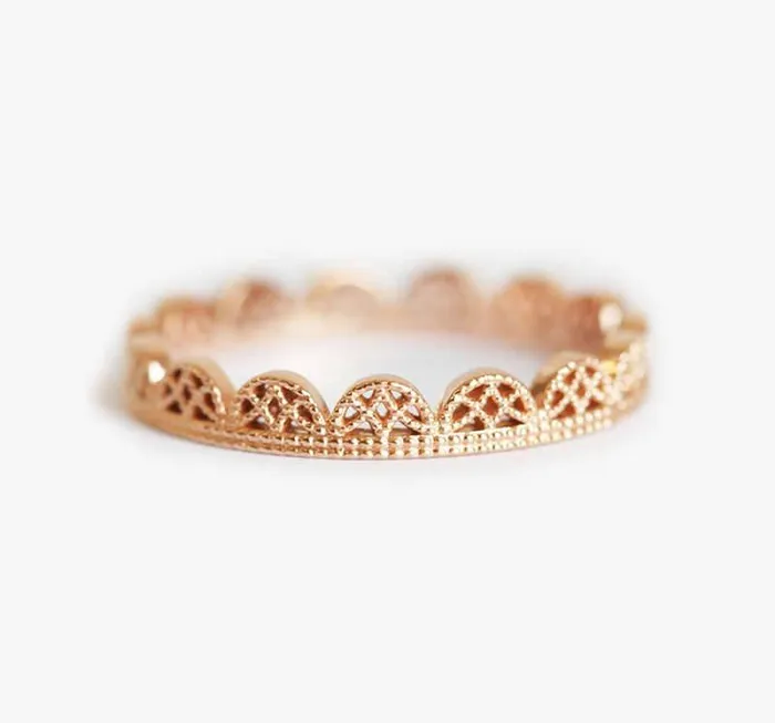 Rings Capucinne Thin Lace Ring Delicate Wedding Band